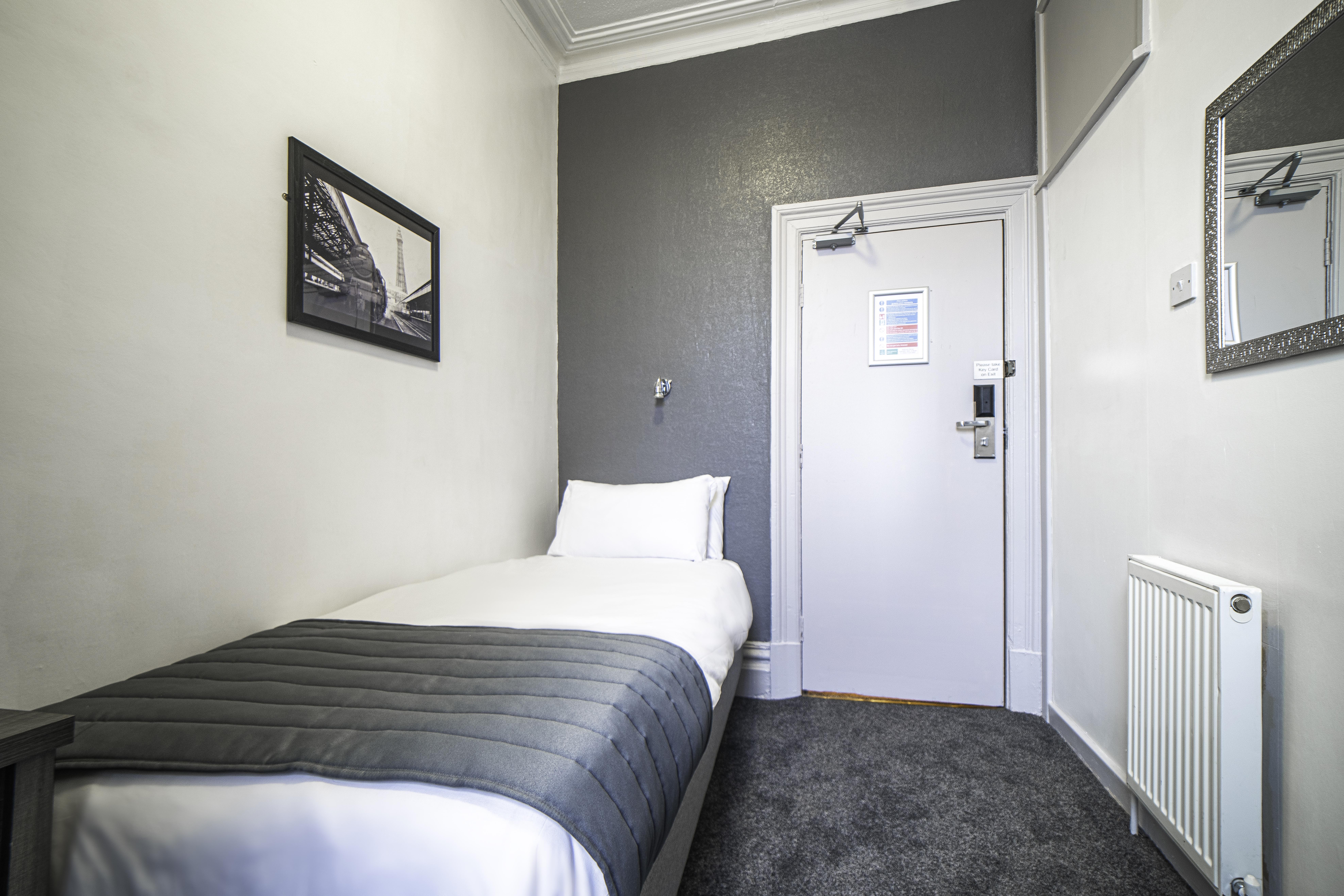 Comfort Inn Blackpool Gresham Экстерьер фото